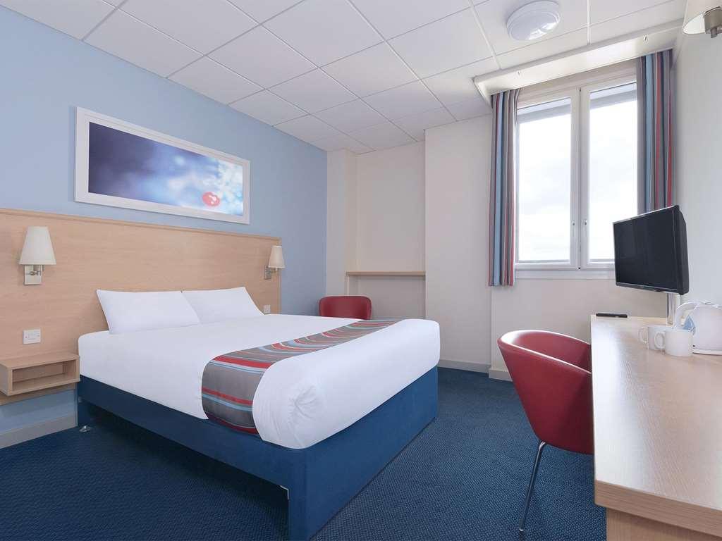 Travelodge Birmingham Yardley חדר תמונה